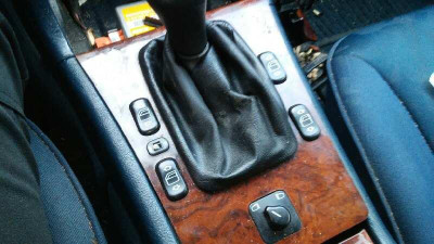 MERCEDES-BENZ CLASE E (BM 210) BERLINA