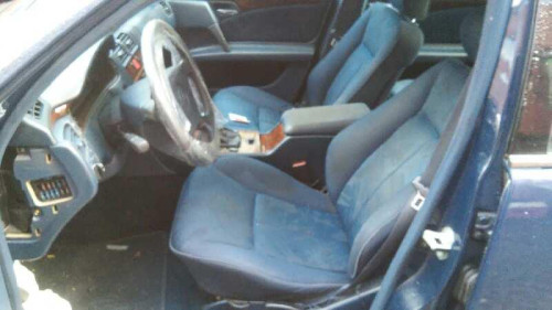  MERCEDES-BENZ CLASE E (BM 210) BERLINA 