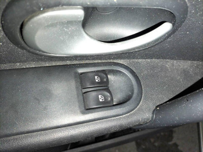 RENAULT CLIO III