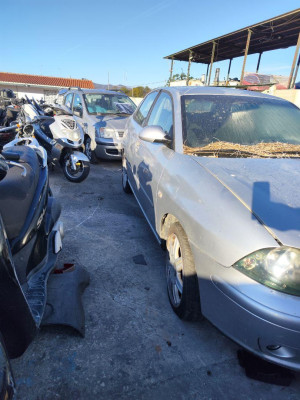 SEAT CORDOBA BERLINA (6L2)