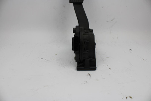 PEDAL ACELERADOR 