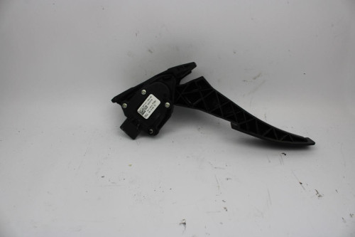 PEDAL ACELERADOR 
