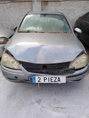 OPEL CORSA C — vehículo donante para recambios 