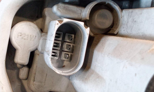 PILOTO TRASERO IZQUIERDO SEAT IBIZA BERLINA (6J5) 