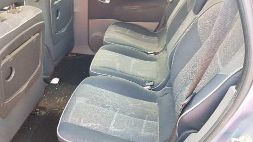 RENAULT SCENIC II (JM) — vehículo donante para recambios 