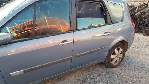 RENAULT SCENIC II (JM) — vehículo donante para recambios 