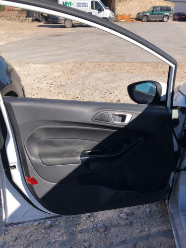 FORD FIESTA (CNN) — vehículo donante para recambios 