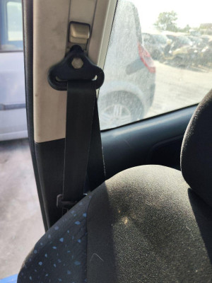 CINTURON SEGURIDAD DELANTERO DERECHO