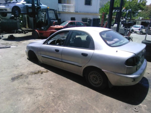  DAEWOO LANOS 