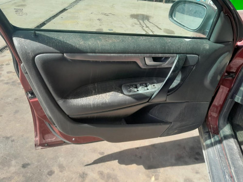  VOLVO S60 BERLINA 