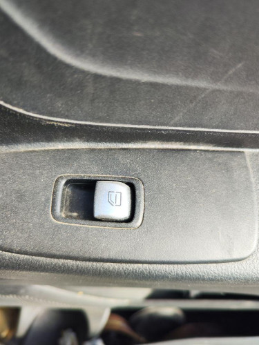 MANDO ELEVALUNAS DELANTERO DERECHO MERCEDES-BENZ VITO FURGÓN (447) 
