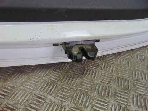  PORTON TRASERO OPEL CORSA D 