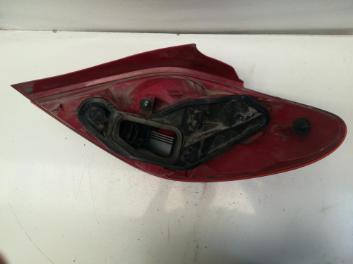  PILOTO TRASERO IZQUIERDO Peugeot 207 