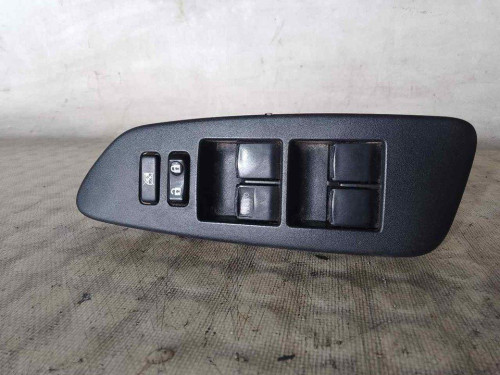 MANDO ELEVALUNAS DELANTERO IZQUIERDO Toyota AURIS (E15) 