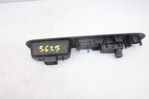 MANDO ELEVALUNAS DELANTERO DERECHO Peugeot 3008 