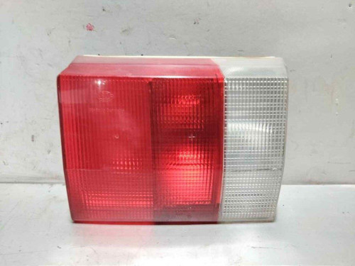 PILOTO TRASERO IZQUIERDO INTERIOR AUDI 80 (811/813) 