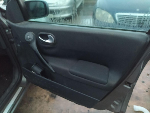 CERRADURA PUERTA DELANTERA DERECHA Renault MEGANE II CLASSIC BERLINA 