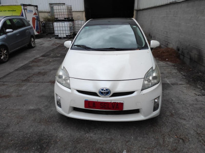 TOYOTA PRIUS (ZVW30)