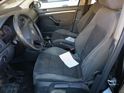 VOLKSWAGEN GOLF V (1K1)(10.2003) — vehículo donante para recambios 