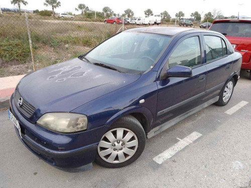 OPEL ASTRA G BERLINA — vehículo donante para recambios 