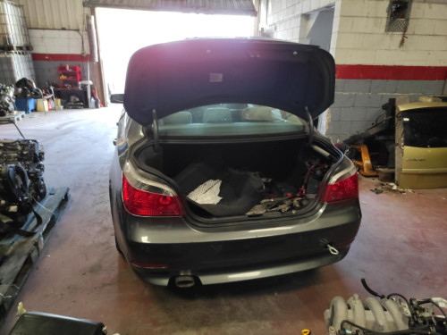 BMW SERIE 5 BERLINA (E60) — vehículo donante para recambios 