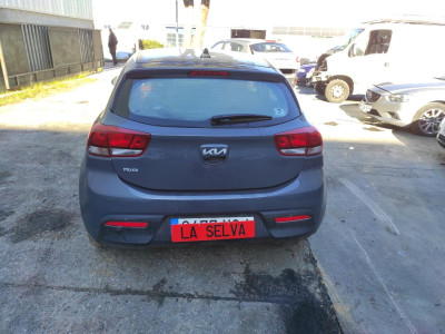 KIA RIO (YB)