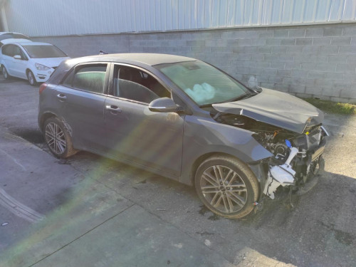 KIA RIO (YB) — vehículo donante para recambios 