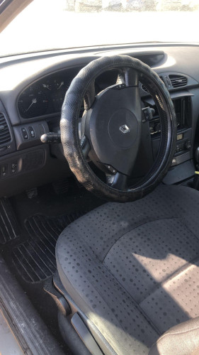 RENAULT LAGUNA II (BG0) — vehículo donante para recambios 