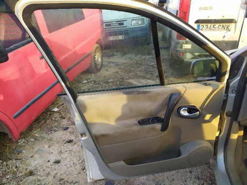  RENAULT SCENIC II (JM) 
