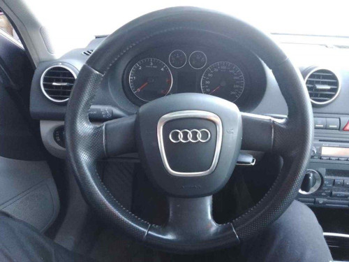 VOLANTE Audi A3 (8P1) 