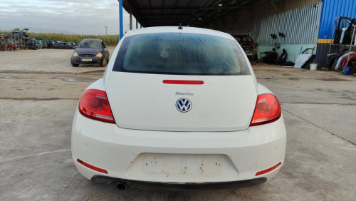  VOLKSWAGEN BEETLE (5C1)(06.2011) 