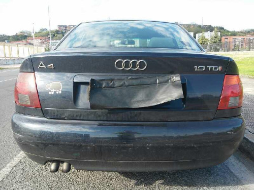  AUDI A4 BERLINA (B5) 