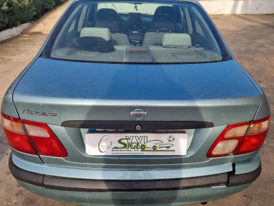 TAPA MALETERO Nissan Almera (N16/E)(01.2000->)