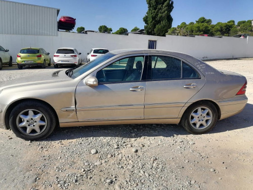 MERCEDES-BENZ CLASE C (BM 203) BERLINA — автомобиль-донор на запчасти 