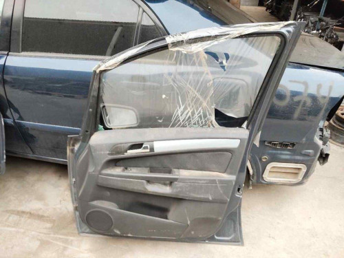 PUERTA DELANTERA DERECHA Opel ZAFIRA B 