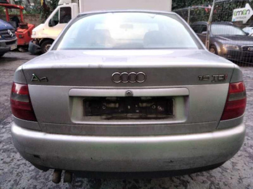  AUDI A4 BERLINA (B5) 