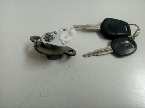 BOMBIN PORTON TRASERO Chevrolet LACETTI 