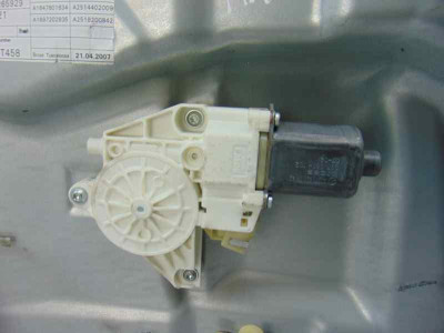 ELEVALUNAS DELANTERO DERECHO, MERCEDES-BENZ, CLASE ML (BM 164)