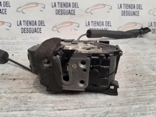  CERRADURA PUERTA TRASERA IZQUIERDA 
