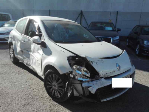 RENAULT CLIO III — автомобиль-донор на запчасти 