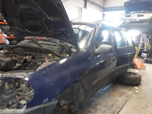 RENAULT CLIO II FASE I (B/CB0) — Donor Vehicle for Used Parts 