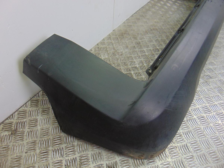 PARAGOLPES TRASERO