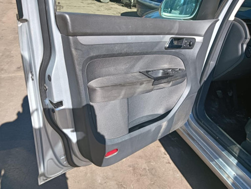 VOLKSWAGEN TOURAN (1T1) — автомобиль-донор на запчасти 