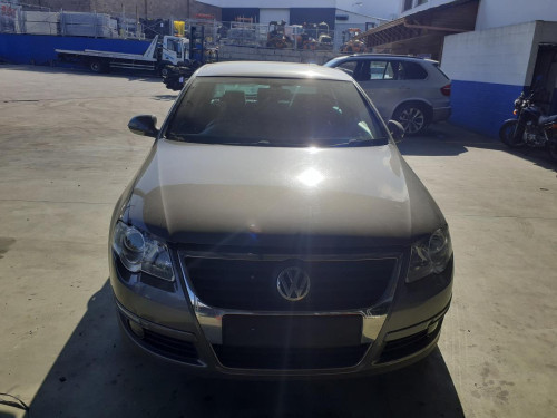  VOLKSWAGEN PASSAT BERLINA (3C2) 