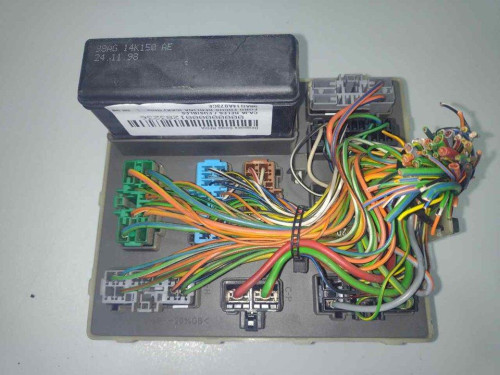  CAJA RELES / FUSIBLES FORD FOCUS BERLINA (CAK) 