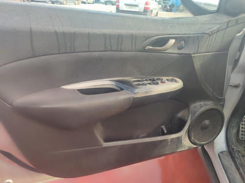  HONDA CIVIC SEDÁN (FD) 