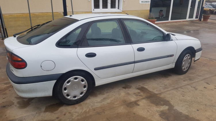 Renault Laguna (B56)(1998->) SIN IDENTIFICAR