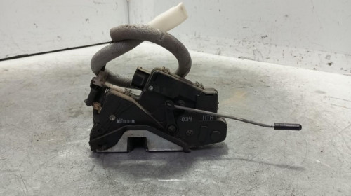 CERRADURA PUERTA TRASERA DERECHA de segunda mano