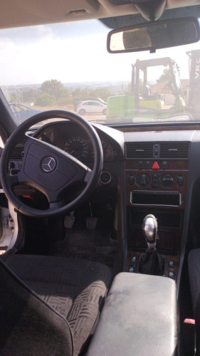 MERCEDES-BENZ CLASE C (BM 202) BERLINA — vehículo donante para recambios 