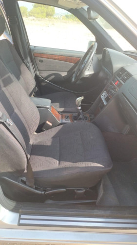 MERCEDES-BENZ CLASE C (BM 202) BERLINA — vehículo donante para recambios 